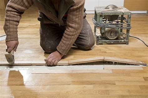 stop squeaky old hardwood floors